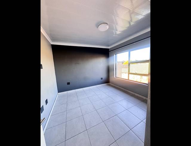 4 BEDROOM FREESTANDING FOR SALE IN MINERALIA